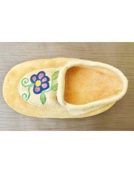 PAIRE DE MOCASSINS CREES