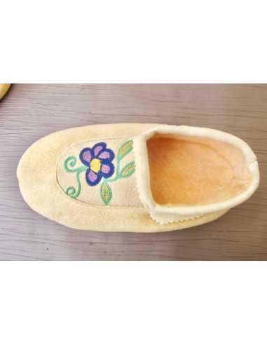 PAIRE DE MOCASSINS CREES