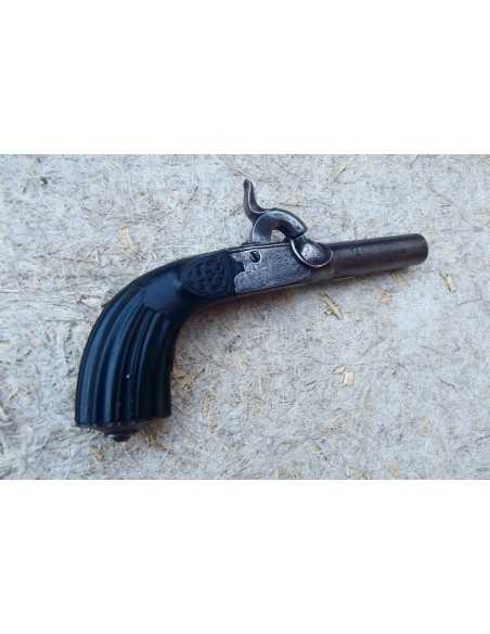 PISTOLET DE POCHE A PERCUSSION A CROSSE RENAISSANCE.