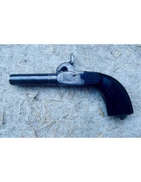 PISTOLET DE POCHE A PERCUSSION A CROSSE RENAISSANCE.