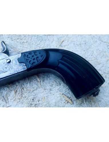 PISTOLET DE POCHE A PERCUSSION A CROSSE RENAISSANCE.