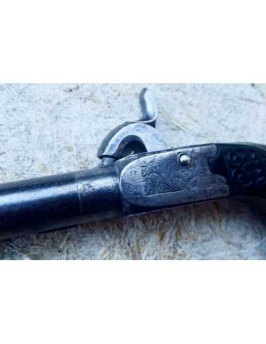 PISTOLET DE POCHE A PERCUSSION A CROSSE RENAISSANCE.