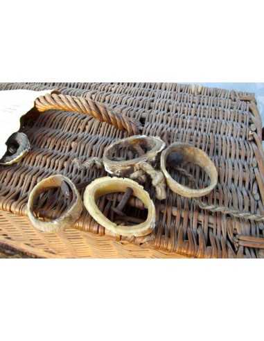 PANOPLIE DE CHASSEUR AU FURET vers 1880.