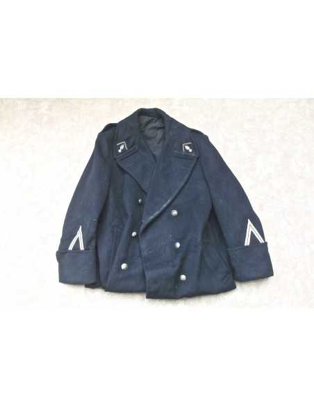 MANTEAU DE GENDARME APRES GUERRE.