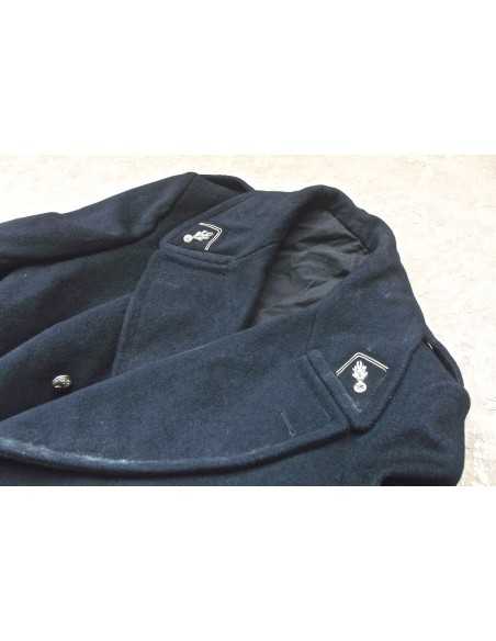 MANTEAU DE GENDARME APRES GUERRE.