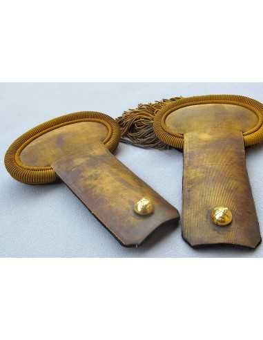 PAIRE D’EPAULETTES D’OFFICIER D’ARTILLERIE IIIe REPUBLIQUE.