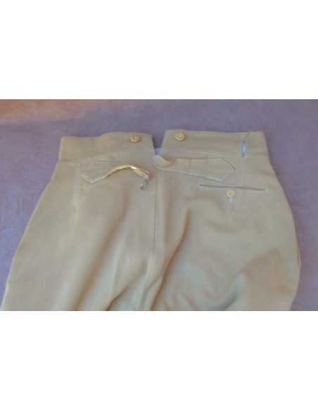 CULOTTE ET CHEMISE KAKI - EPOQUE SECONDE GUERRE MONDIALE.