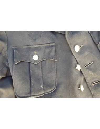 VESTE D'UNIFORME DE GENDARME DE CARRIÈRE.