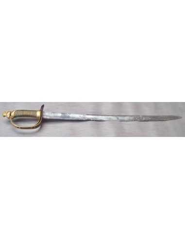 SABRE A GARDE TOURNANTE RÉVOLUTION.