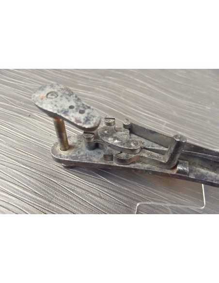 PLATINE RÈGLEMENTAIRE DE MOUSQUETON Mle 1847.