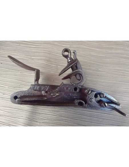PLATINE DE FUSIL RÈGLEMENTAIRE D'INFANTERIE Mle 1766.