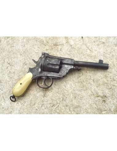 REVOLVER GASSER MONTENEGRIN.