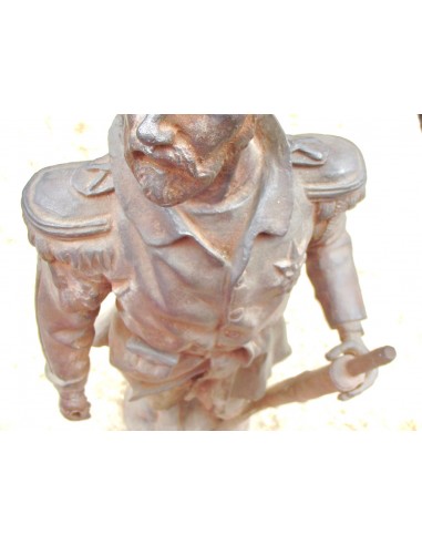 GRANDE STATUETTE D’UN OFFICIER U.S....