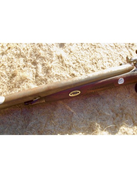 FUSIL DE CHASSE JUXTAPOSE A PERCUSSION CROSSE POLYCHROME.