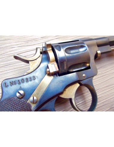 REVOLVER RÉGLEMENTAIRE SUÉDOIS NAGANT...
