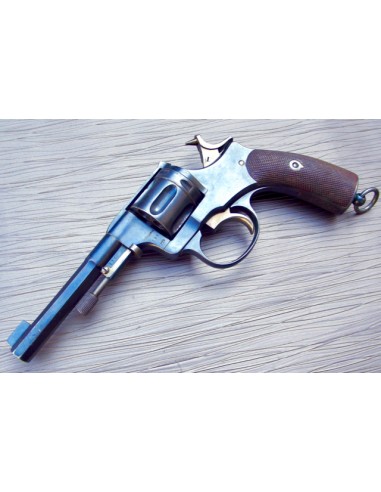 REVOLVER RÉGLEMENTAIRE SUÉDOIS NAGANT...