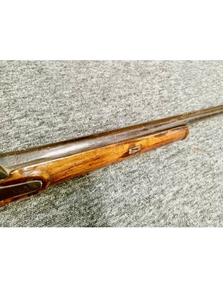 FUSIL DE CHASSE A PERCUSSION MONOCOUP.