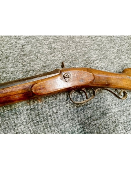 FUSIL DE CHASSE A PERCUSSION MONOCOUP.