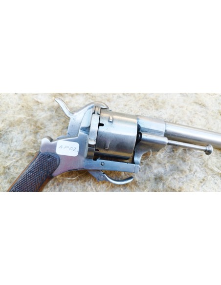 REVOLVER A BROCHE TYPE LEFAUCHEUX.