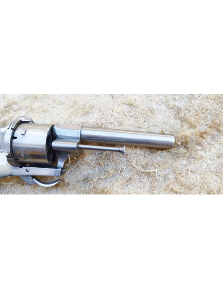 REVOLVER A BROCHE TYPE LEFAUCHEUX.
