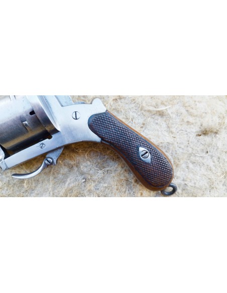 REVOLVER A BROCHE TYPE LEFAUCHEUX.