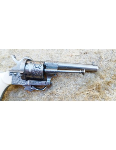 TRES BEAU REVOLVER EUGENE LEFAUCHEUX...