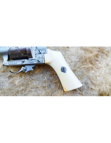 TRES BEAU REVOLVER EUGENE LEFAUCHEUX...