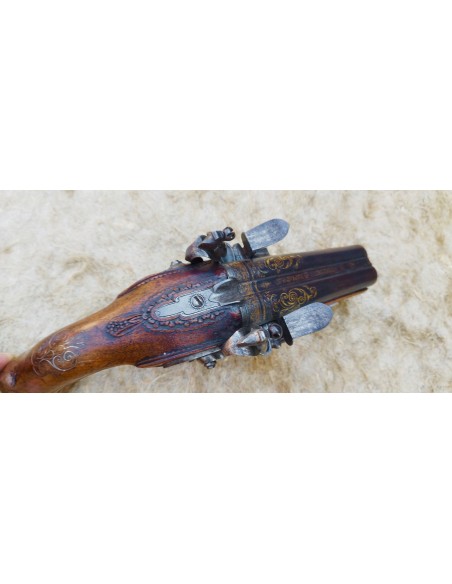 MAGNIFIQUE PISTOLET DE VOYAGE JUXTAPOSE A SILEX.