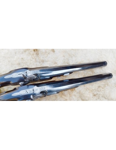TRES BELLE PAIRE DE PISTOLETS DE DUEL...