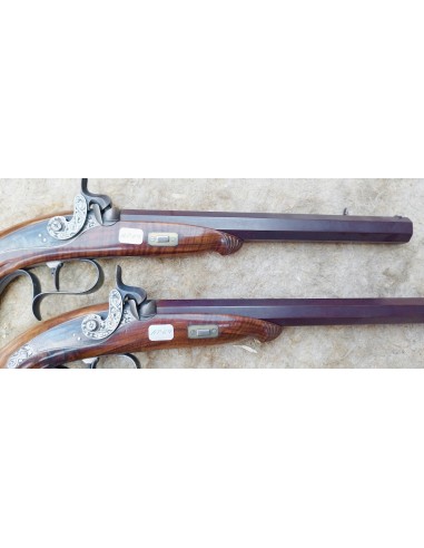 MAGNIFIQUE PAIRE DE PISTOLETS DE DUEL...