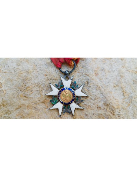 AIGLE D’ARGENT DE L’ORDRE DE LA LÉGION D’HONNEUR PREMIER TYPE.